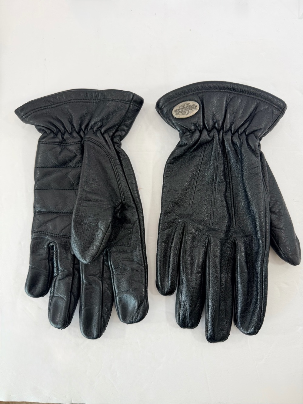 Harley Davidson Men's M Black Leather Motorcycle Riding Gloves Metal Logo Badge